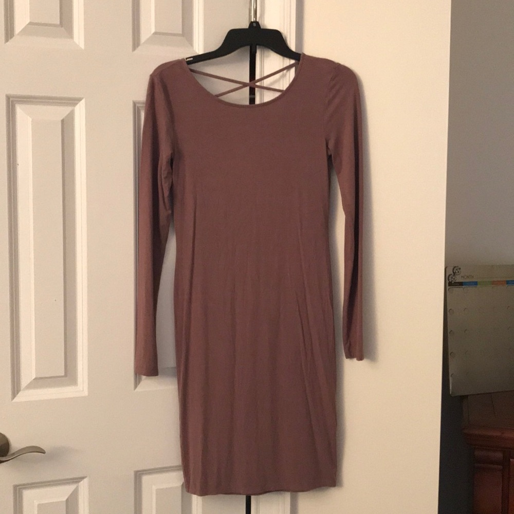 Long Sleeve Purple Crossback Fitted Dress (MEDIUM)
